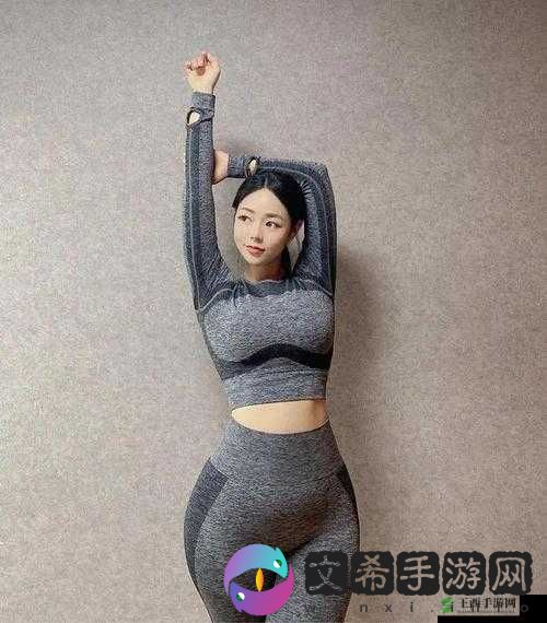 人人爽色美 88 综合久久久久久：极致视觉盛宴